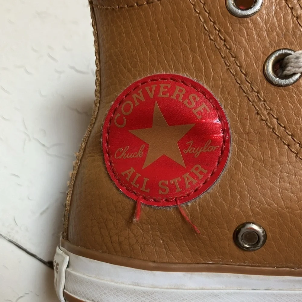 Converse All Star Chuck Taylor Childs Unisex Sz 11 High Top Brown & Red Sneakers